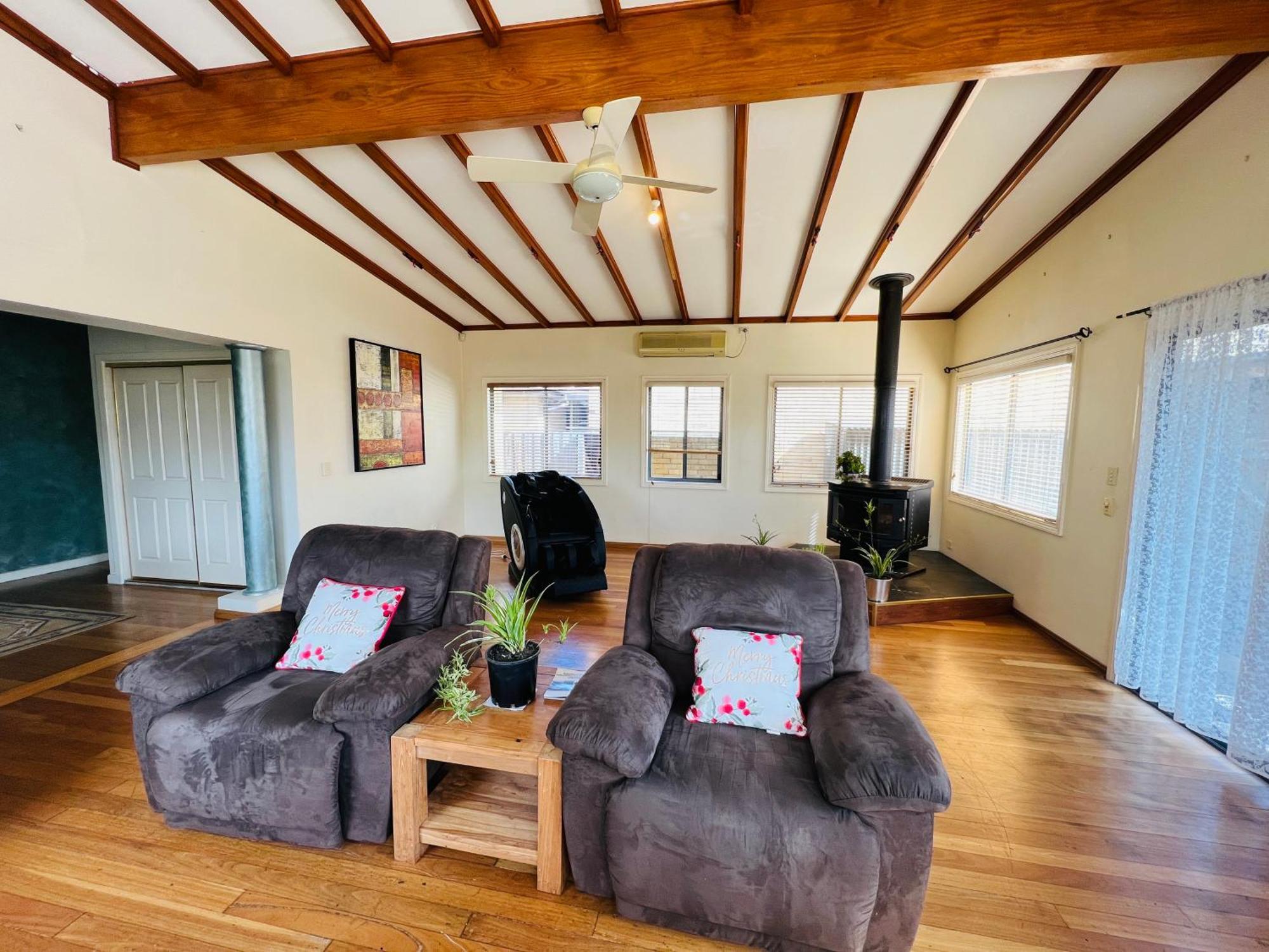 Cosy 4Br Home 15 Minutes Away From Melbourne Airport St Albans Exterior photo