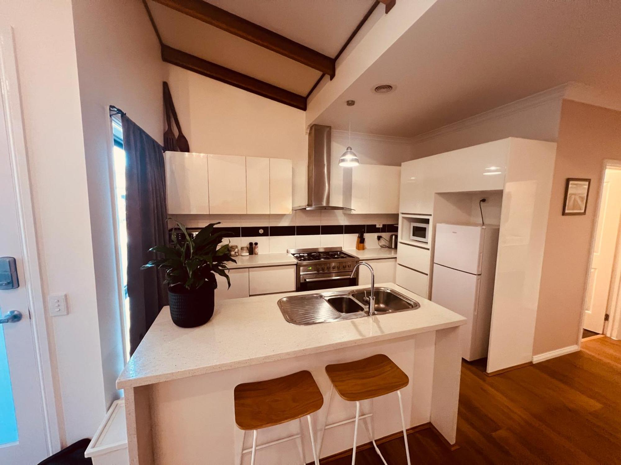 Cosy 4Br Home 15 Minutes Away From Melbourne Airport St Albans Exterior photo